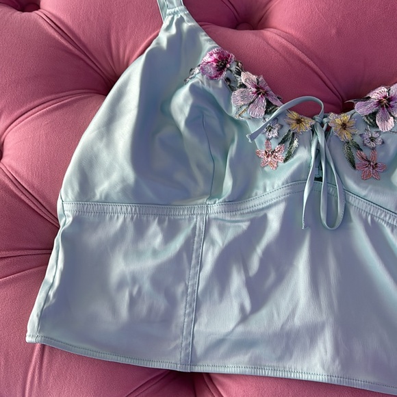 Victoria Secret top - Picture 2 of 7